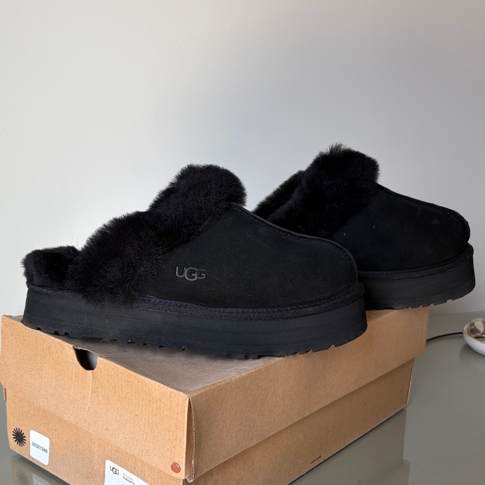UGG Women's Black Disquette Slippers
